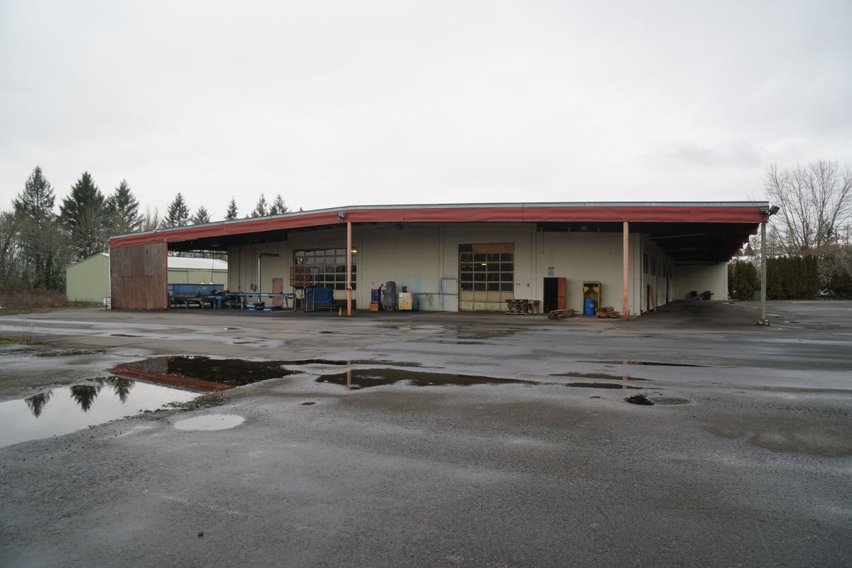 16700 S Hwy 99W